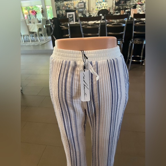 🆕 ❤️🔥Red Haute Wide Leg Pant - Picture 5 of 11